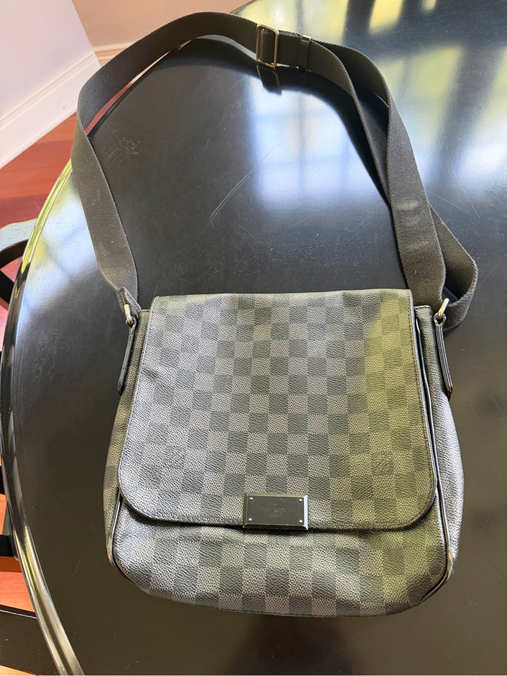 Louis Vuitton Damier Graphite Crossbody Messenger - Black